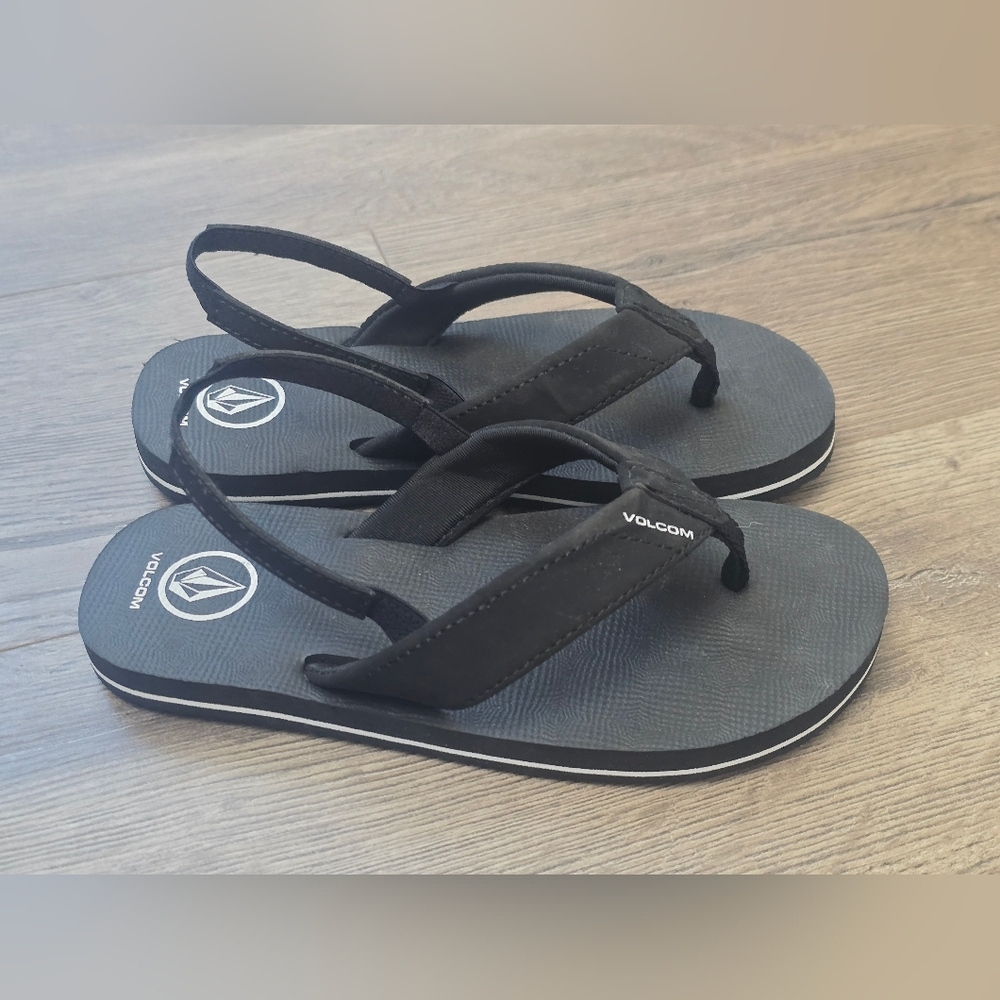 Volcom Sandals Little Kids Size 13 Black NWOB Travel Outdoor Beach Vacation